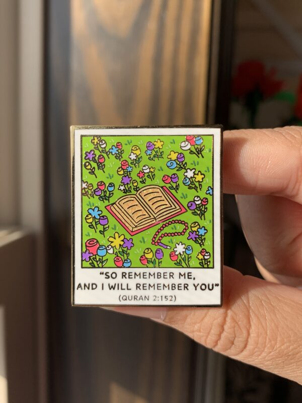 Quran 2:152 Polaroid Enamel Pin