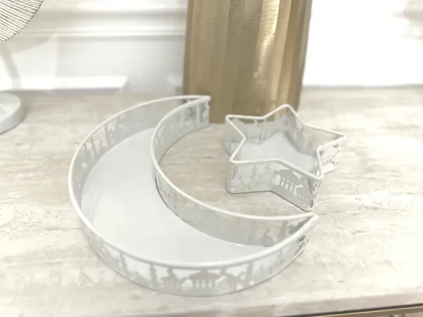 White Eid/Ramadan Moon & Star Food Serving Tins - Image 3
