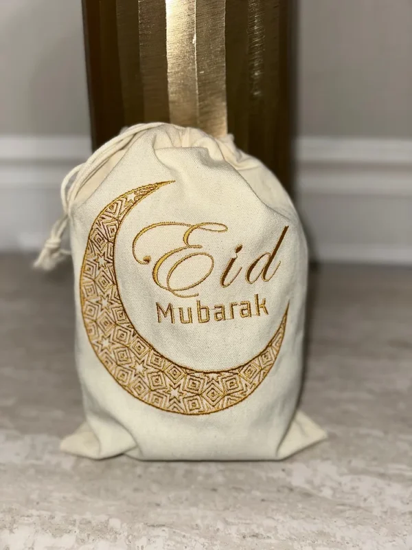 Eid Mubarak Embroided drawstring favor bags 5ct - Image 4