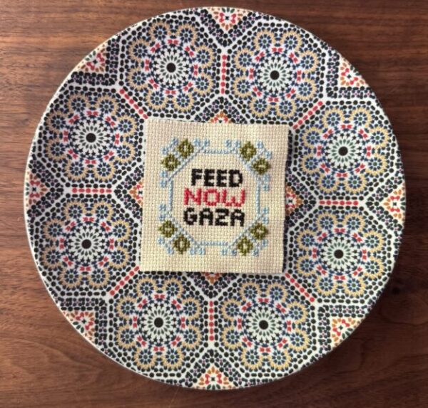 Plate Tatreez Pattern